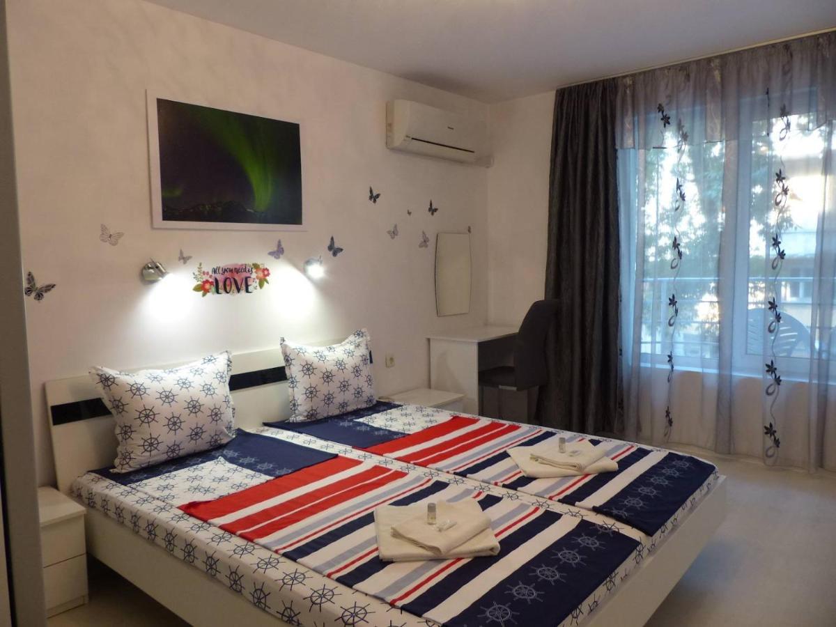 בורגאס Apartament Holiday מראה חיצוני תמונה