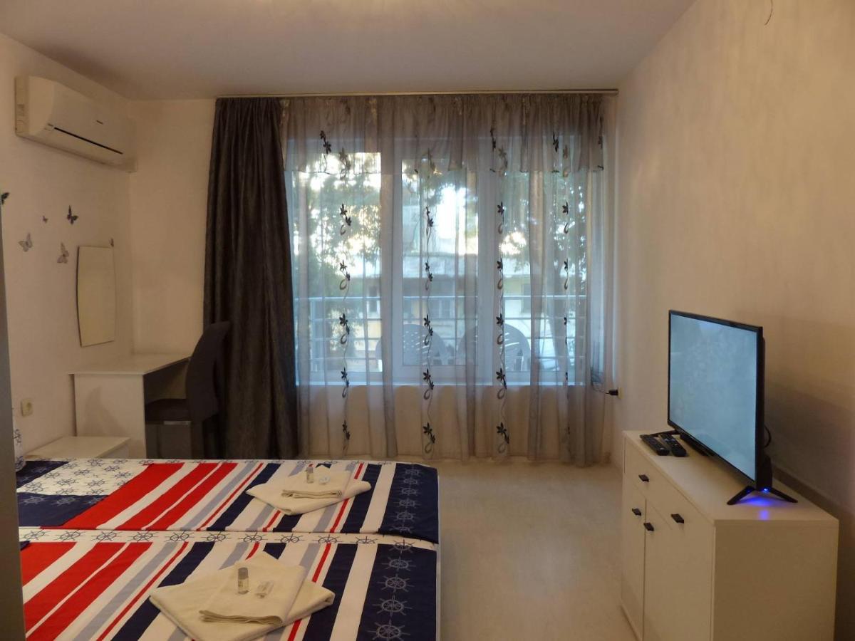 בורגאס Apartament Holiday מראה חיצוני תמונה