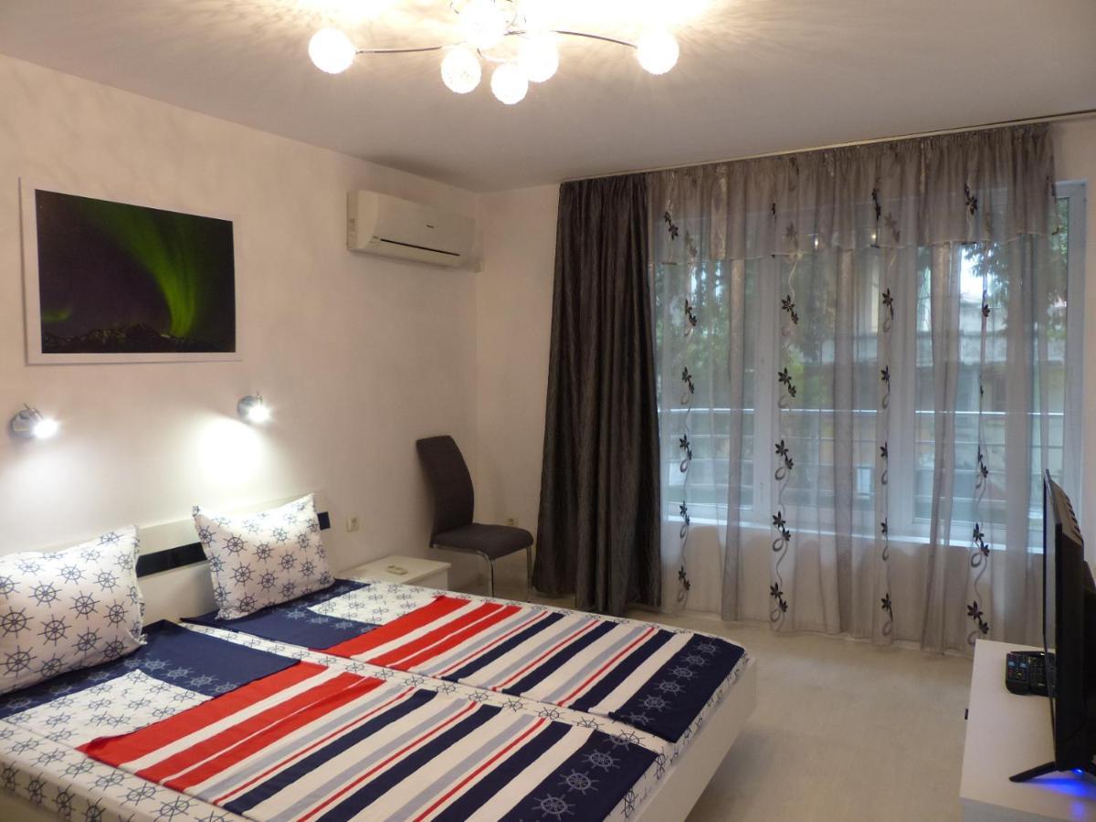 בורגאס Apartament Holiday מראה חיצוני תמונה