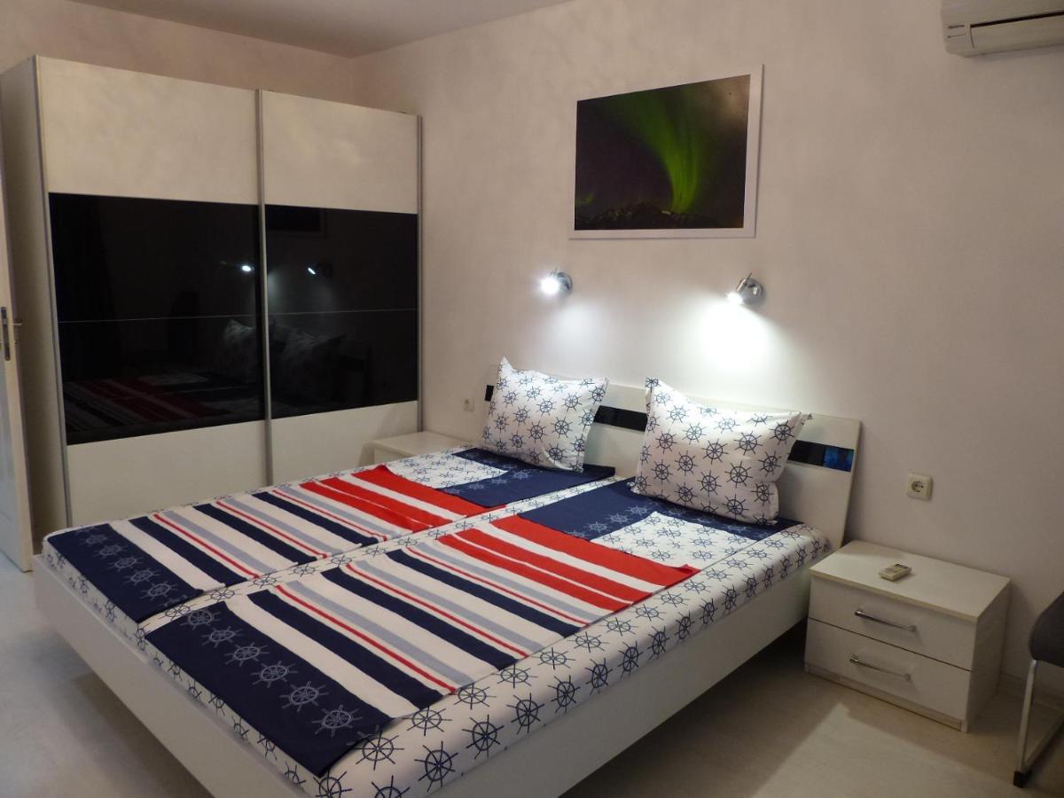 בורגאס Apartament Holiday מראה חיצוני תמונה